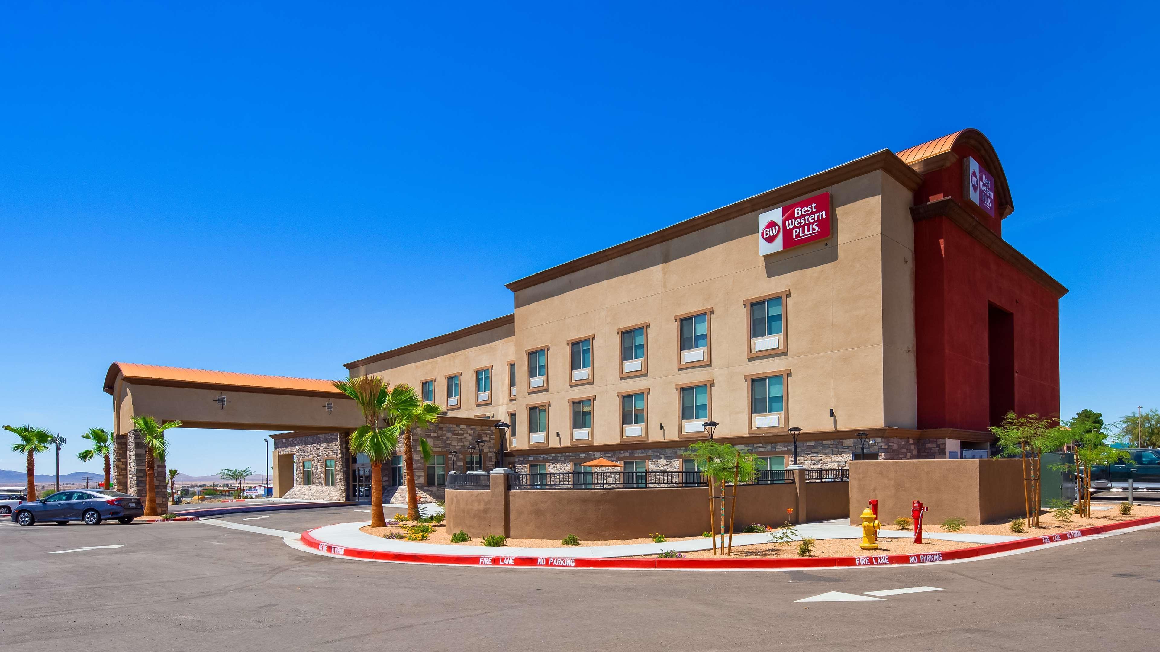 Best Western Plus New Barstow Inn & Suites Exterior foto