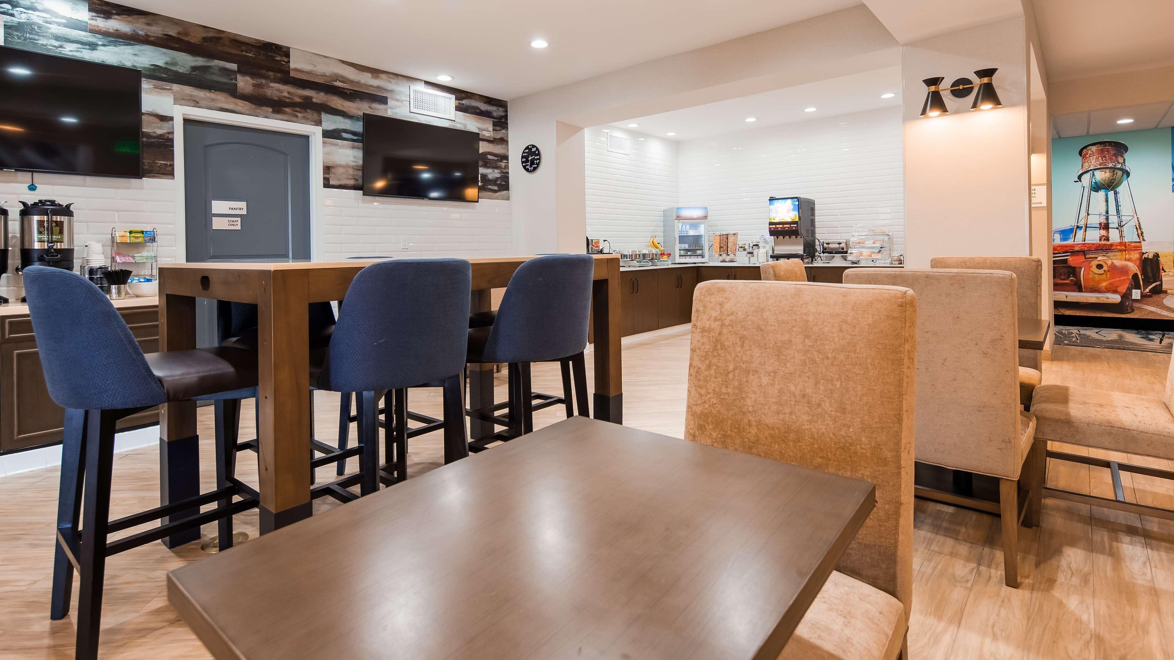 Best Western Plus New Barstow Inn & Suites Exterior foto