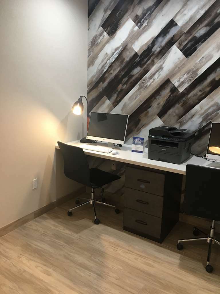 Best Western Plus New Barstow Inn & Suites Facilidades foto