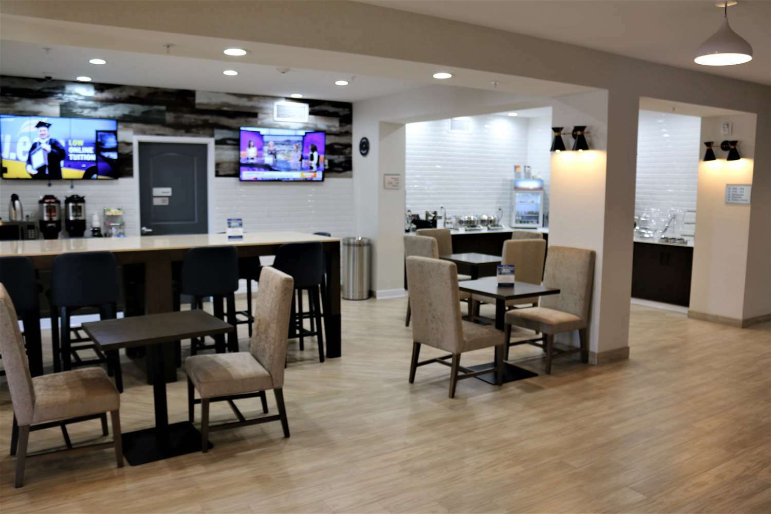 Best Western Plus New Barstow Inn & Suites Exterior foto